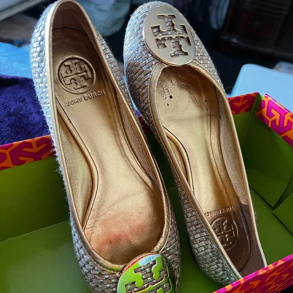 Tory Burch ‘Reva’ Gold Ballerina Flats